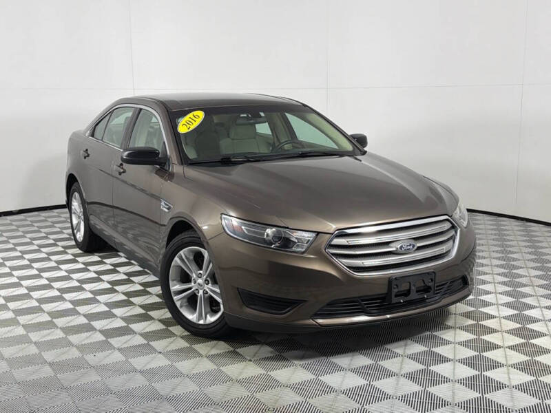 2016 Ford Taurus SE