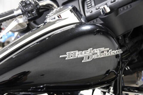 2014 Harley-Davidson STREET GLI
