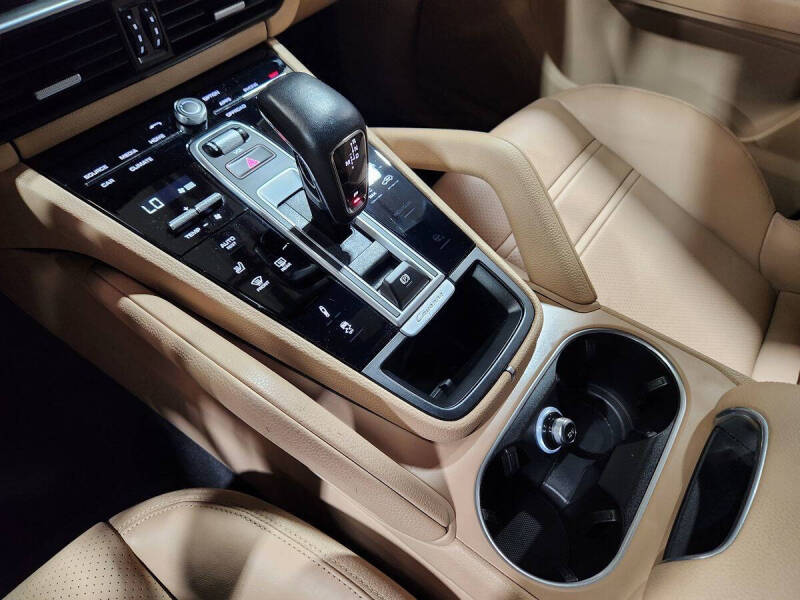 2023 Porsche Cayenne