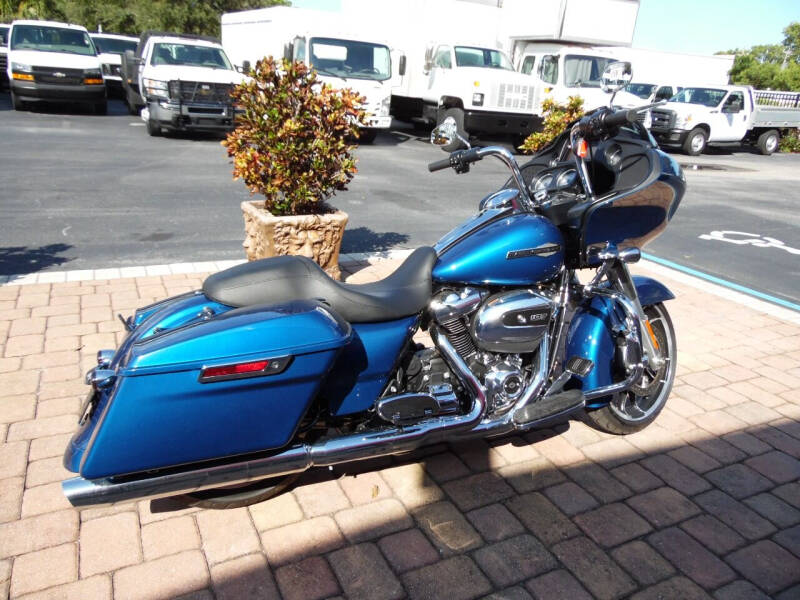 2022 Harley-Davidson Road Glide Custom