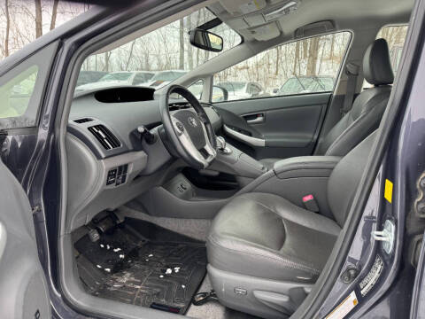 2010 Toyota Prius III