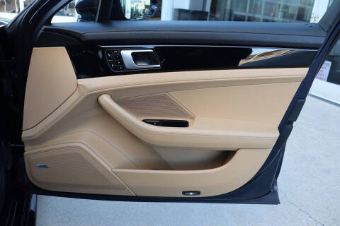 2018 Porsche Panamera 4 Sport Turismo