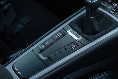 2016 Porsche Cayman GT4