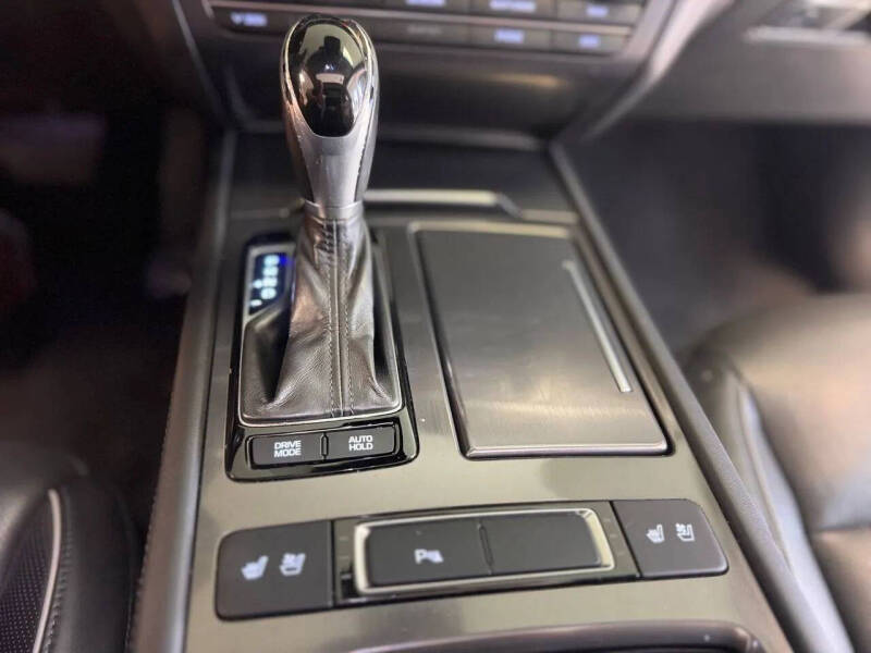 2016 Hyundai Genesis