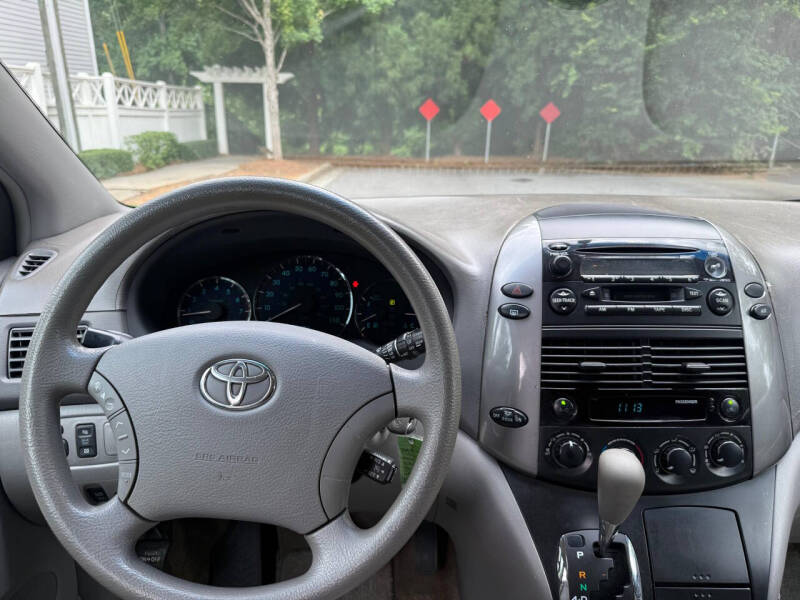 2006 Toyota Sienna LE 7 Passenger