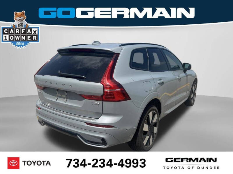 2025 Volvo XC60 T8 Plus Dark Theme