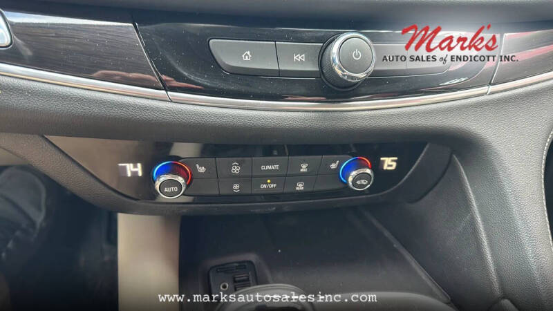 2020 Buick Enclave Essence