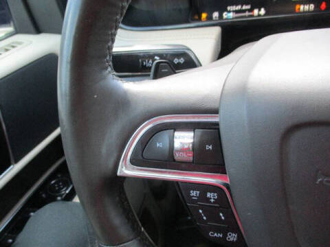 2019 Lincoln Navigator Select