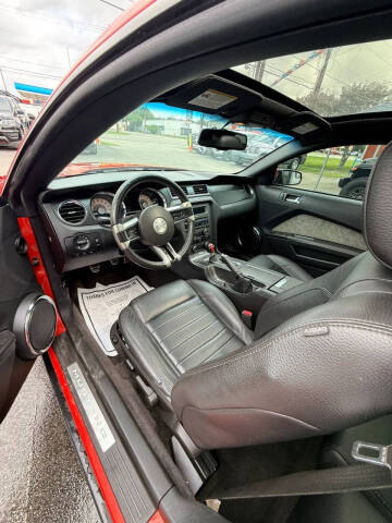 2011 Ford Mustang GT Premium