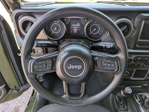 2022 Jeep Gladiator Sport