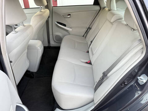 2012 Toyota Prius Two