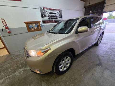 2013 Toyota Highlander SE