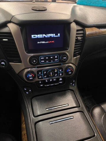 2017 GMC Yukon Denali