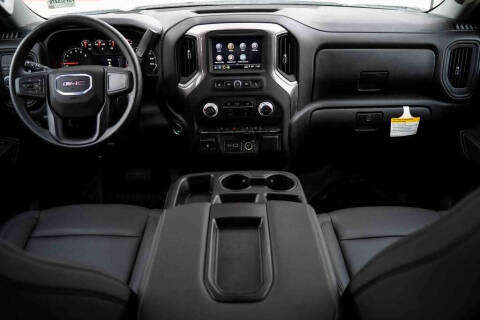 2025 GMC Sierra 2500HD Pro