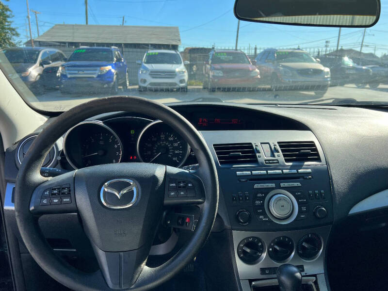 2011 Mazda MAZDA3 i Touring