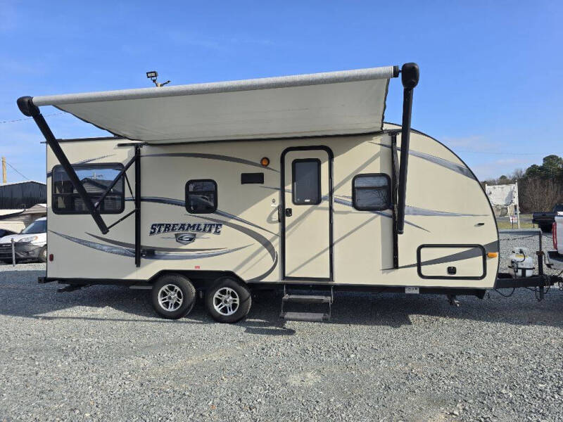 2016 Gulfstream Streamlite