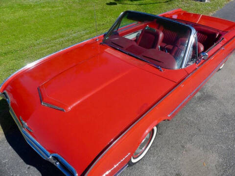 1962 Ford Thunderbird