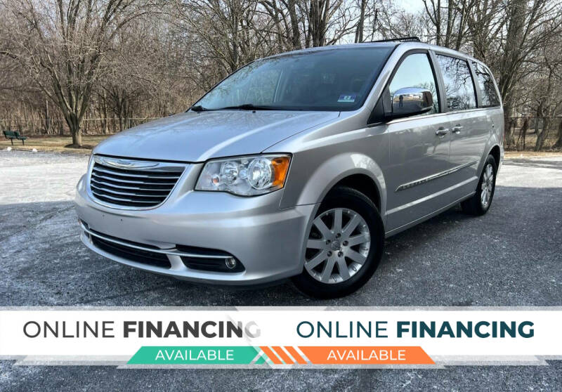 2011 Chrysler Town and Country Touring-L