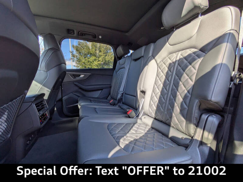 2026 Audi SQ7 4.0T quattro Premium Plus