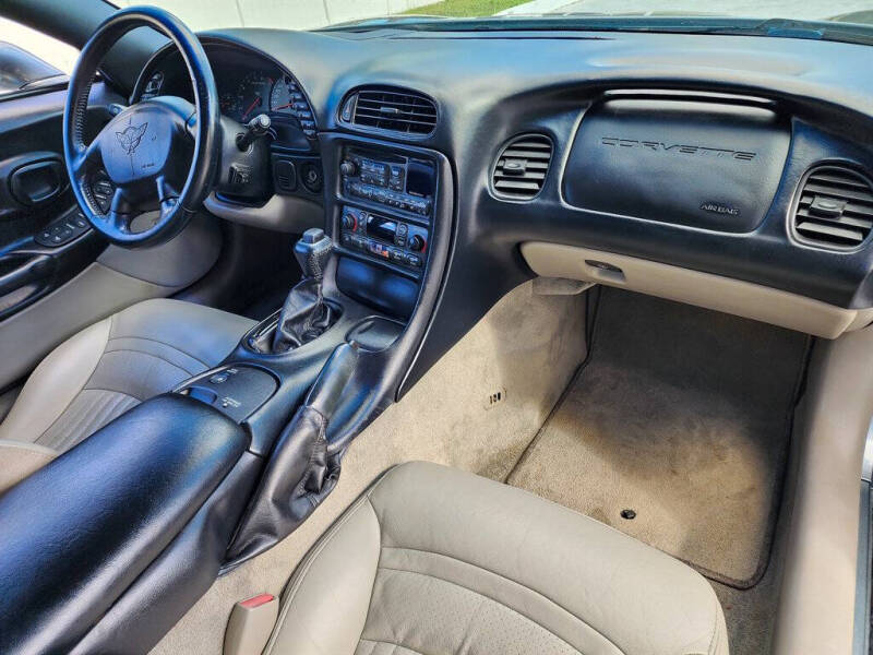 2004 Chevrolet Corvette