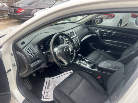 2016 Nissan Altima 2.5 SR