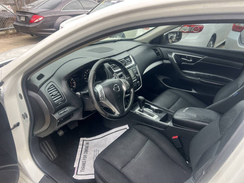 2016 Nissan Altima 2.5 SR