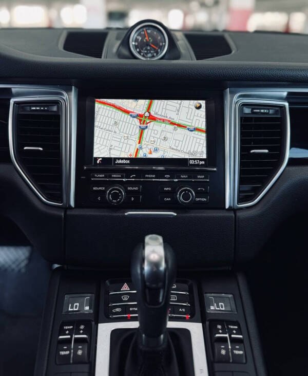 2015 Porsche Macan S