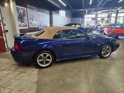 2004 Ford Mustang GT Deluxe