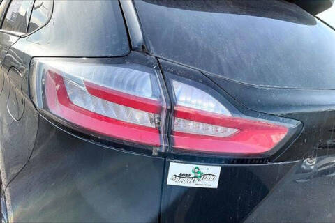 2022 Ford Edge SE