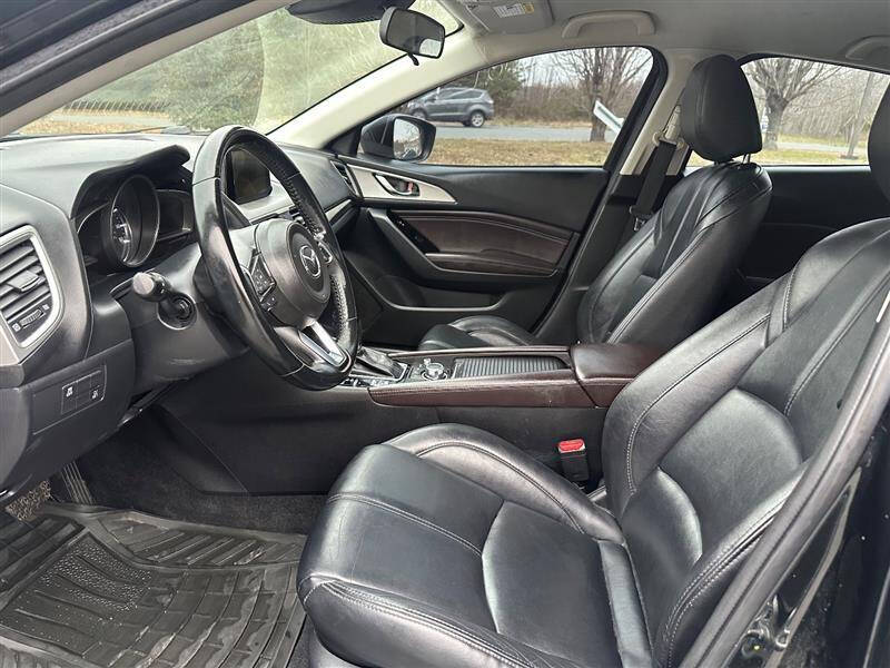 2018 Mazda MAZDA3 Touring