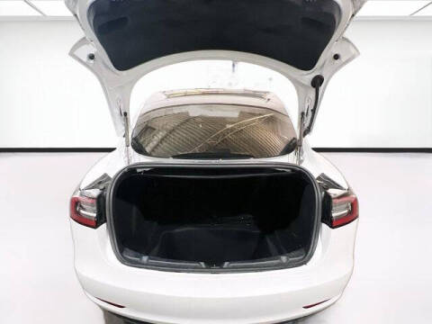 2020 Tesla Model 3 Standard Range