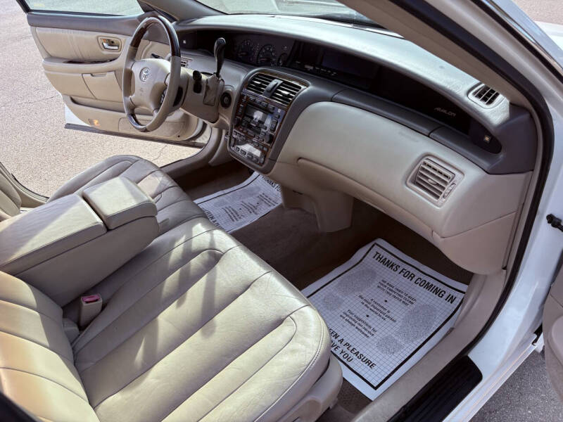 2003 Toyota Avalon XLS