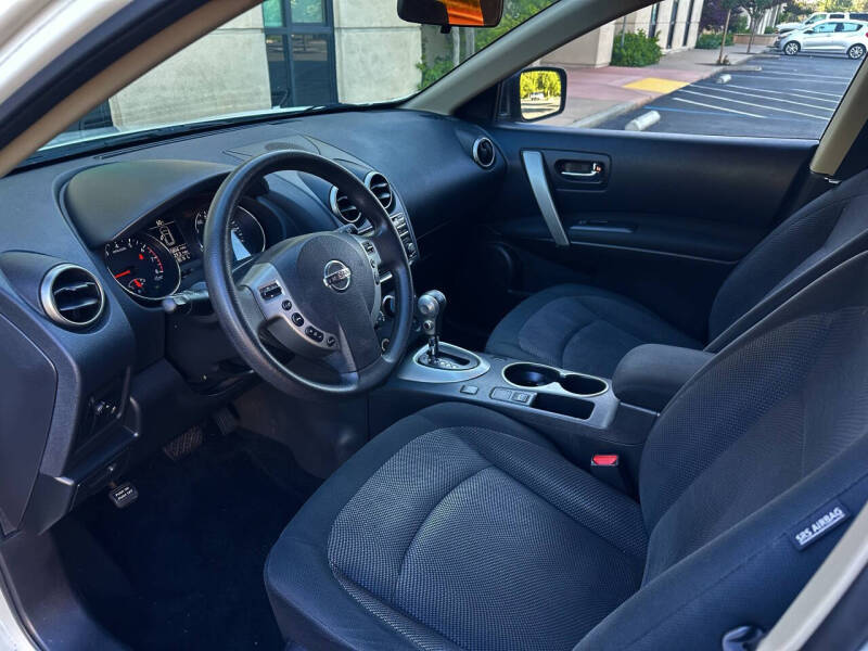 2014 Nissan Rogue Select S