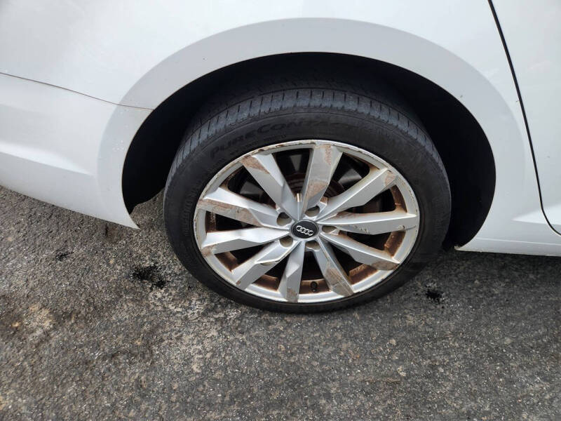 2017 Audi A4 2.0T quattro Premium