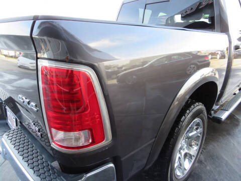 2017 RAM 1500 Laramie