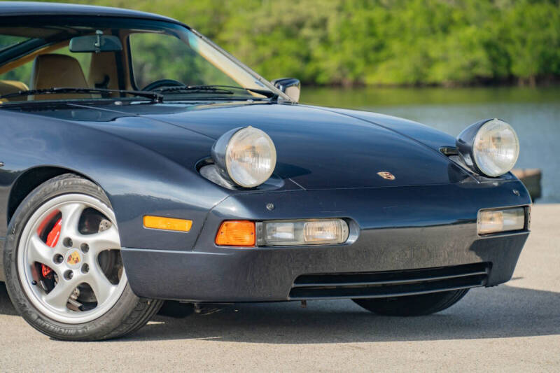 1987 Porsche 928 S4