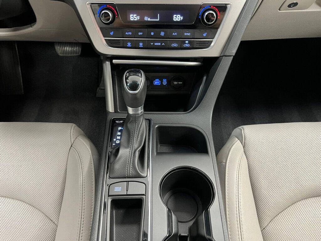 2017 Hyundai SONATA for sale at Conway Imports in   Streamwood, IL