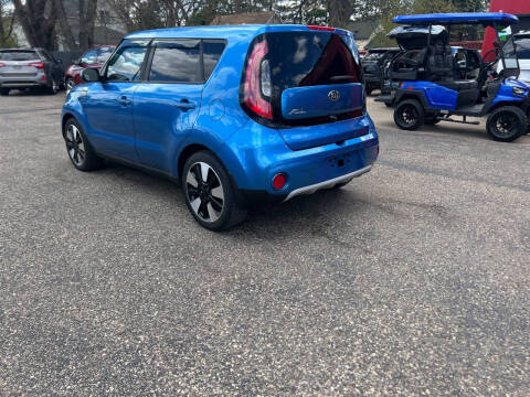 2019 Kia Soul +
