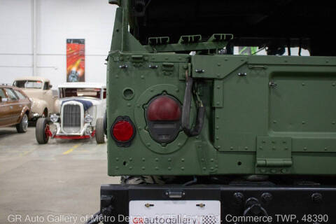 2001 AM General Hummer