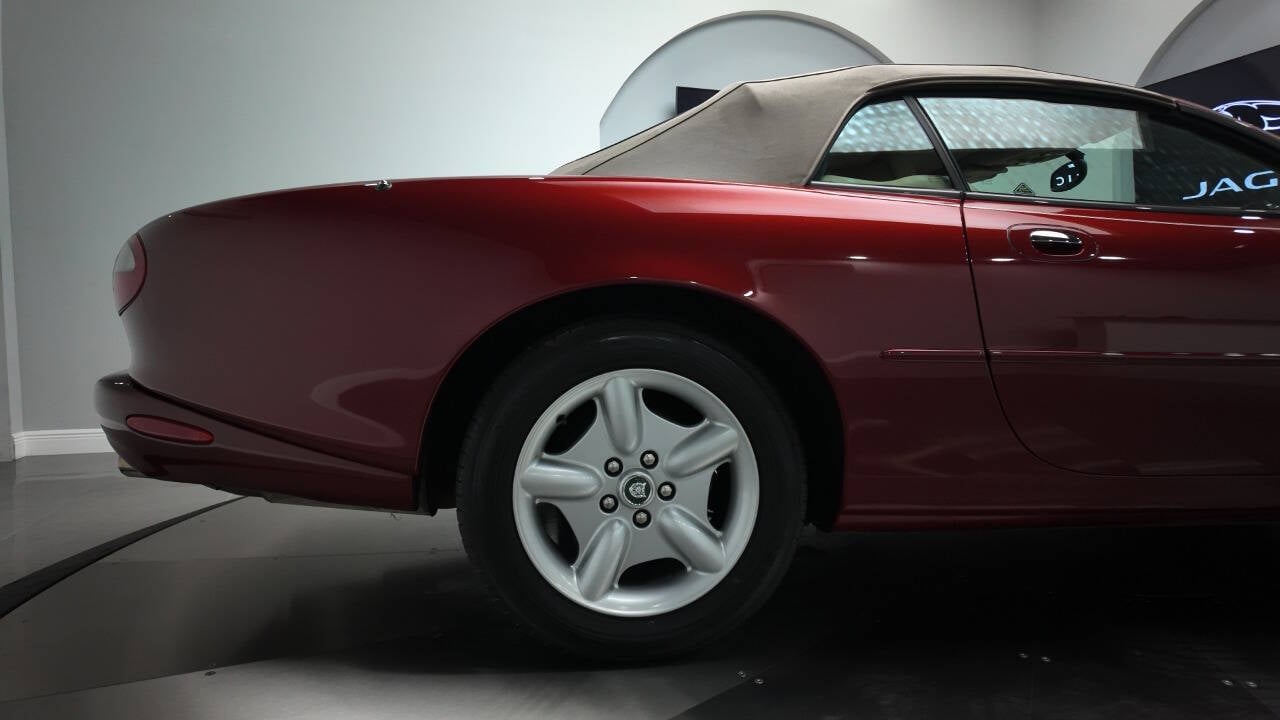 1998 Jaguar XK-Series 27