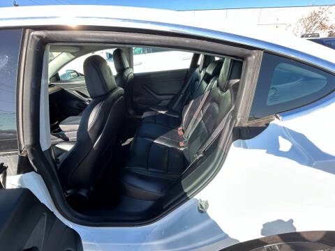 2019 Tesla Model 3 Standard Range