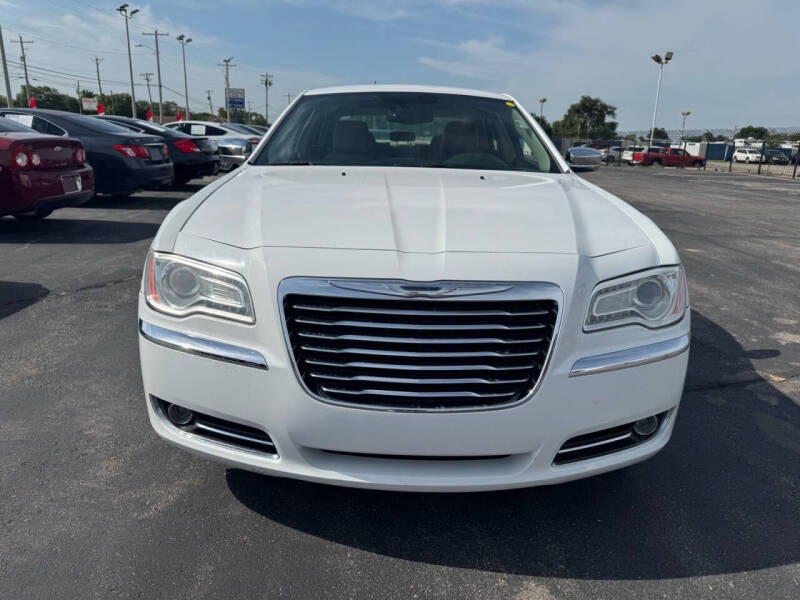 2011 Chrysler 300 Limited