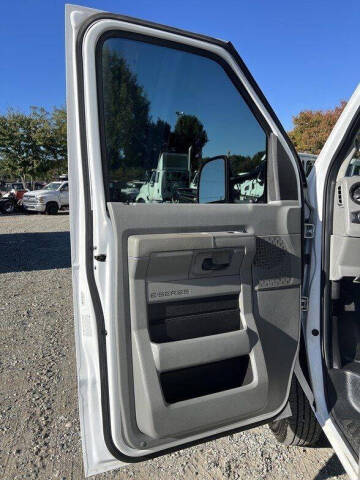 2024 Ford E-Series