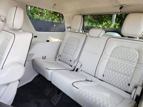 2021 Lincoln Navigator Black Label