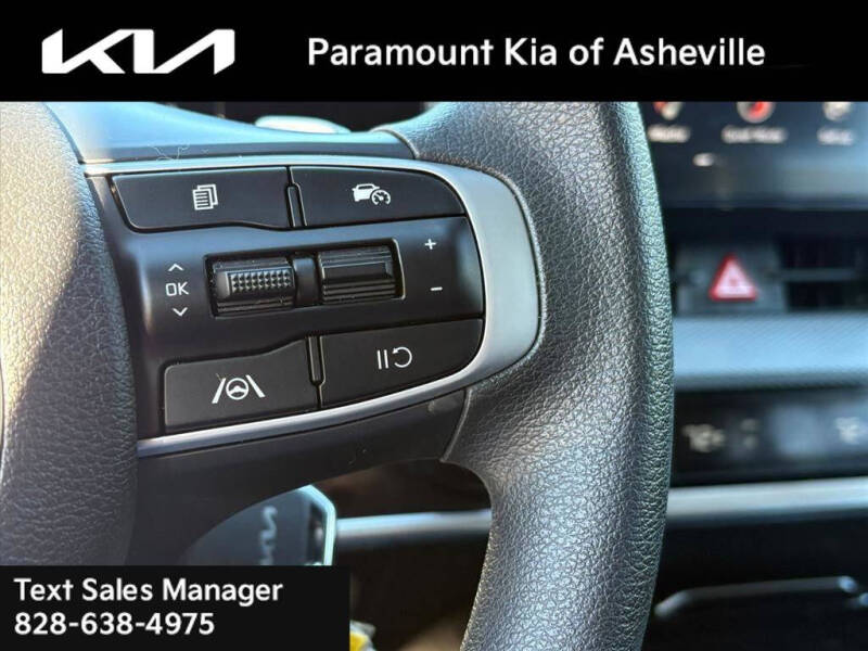 2023 Kia Sportage Hybrid LX