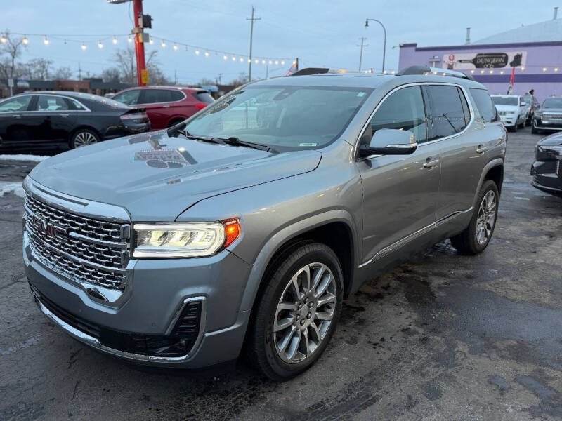 2023 GMC Acadia Denali