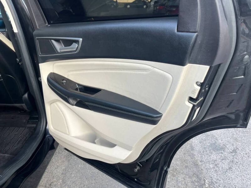 2016 Ford Edge Titanium
