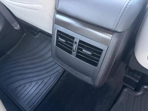 2016 Toyota Avalon XLE Premium