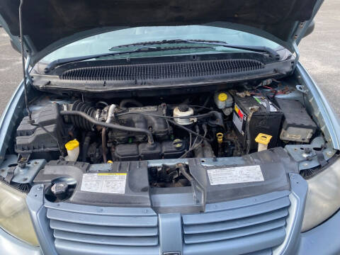 2005 Dodge Grand Caravan SE