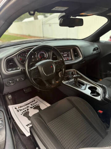 2019 Dodge Challenger SXT